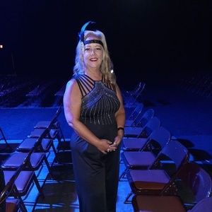 Meet your Posher, Teresa